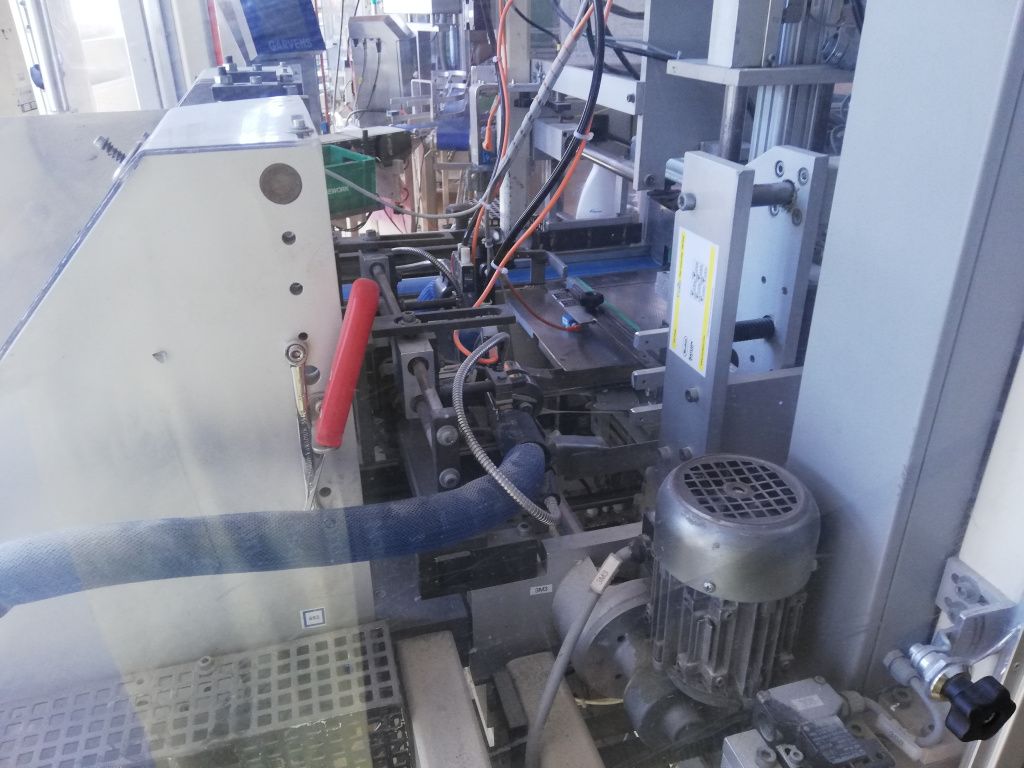 Verpackungsmaschine.jpg